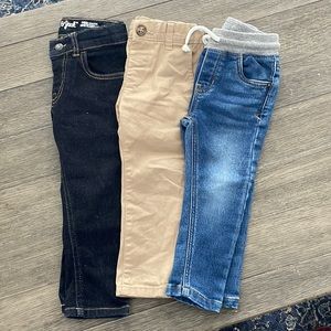3 pairs of toddler pants never worn/worn once